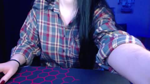 Tiffany online show from 11/24/25, 12:10