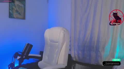 Lunita  online show from 01/14/26, 04:45