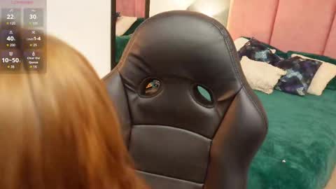 Sofia online show from 11/24/25, 12:49