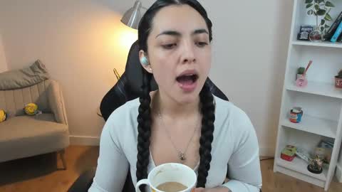 Bella Evans online show from 03/01/25, 05:31