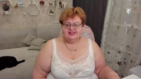 Snapshot of _big_beautiful_love_ chatting on 02/28/25, 11:45 Louise  ONLY IN PVT  Masturbation with dildo and cum  Naked  Show and play with pussy  Blow job  Hand job  ONLY IN PVT  online show from 02/28/25, 11:45