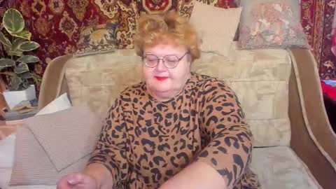 Snapshot of _big_beautiful_love_ chatting on 10/03/25, 07:33 Louise  ONLY IN PVT  Masturbation with dildo and cum  Naked  Show and play with pussy  Blow job  Hand job  ONLY IN PVT  online show from 10/03/25, 07:33