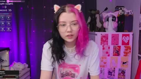 Alice .. online show from 04/01/26, 09:34