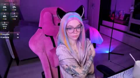 Olivia Subscribe to my Fansly -   online show from 10/18/25, 11:05