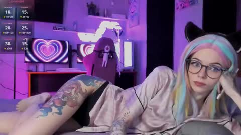 Olivia Subscribe to my Fansly -   online show from 10/23/25, 01:05