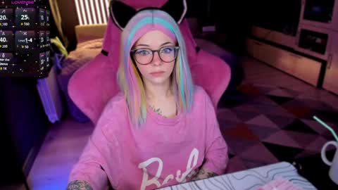 Snapshot of _black_fox__ chatting on 04/22/26, 11:17 Olivia Subscribe to my Fansly - online show from 04/22/26, 11:17