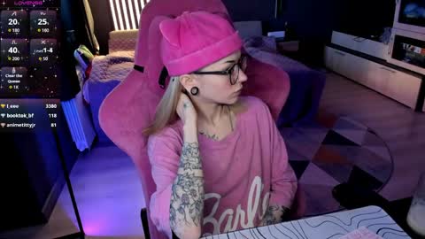 Snapshot of _black_fox__ chatting on 04/28/26, 02:27 Olivia Subscribe to my Fansly - online show from 04/28/26, 02:27