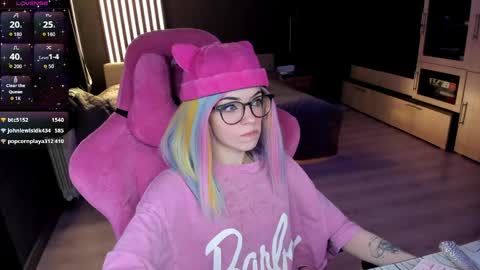 Snapshot of _black_fox__ chatting on 05/26/26, 11:34 Olivia Subscribe to my Fansly - online show from 05/26/26, 11:34