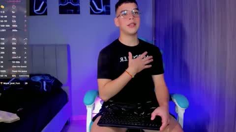 _blake_boy online show from 10/10/25, 05:06