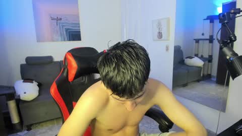 Snapshot of _blakee chatting on 01/10/25, 07:04 B L A K E online show from 01/10/25, 07:04