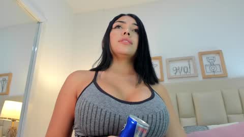 Brenda  online show from 02/03/25, 07:42