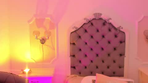 Brenda  online show from 10/03/25, 07:44