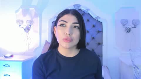 Brenda  online show from 11/03/25, 07:37