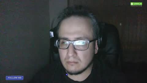 Snapshot of _buckle_ chatting on 05/06/26, 04:52 _buckle_ online show from 05/06/26, 04:52