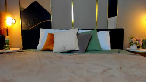 Stella online show from 02/24/25, 04:05