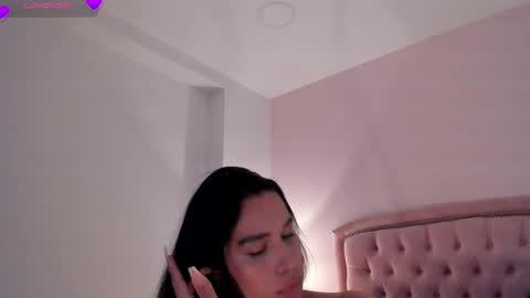 Snapshot of _cailyn chatting on 10/16/25, 08:43 cailyn online show from 10/16/25, 08:43