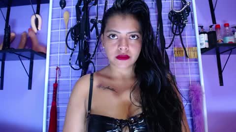 Bella online show from 04/11/26, 11:36