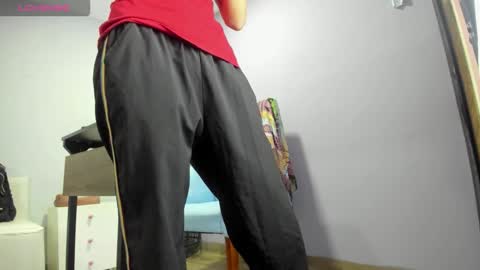  candy jade  online show from 11/08/25, 12:05