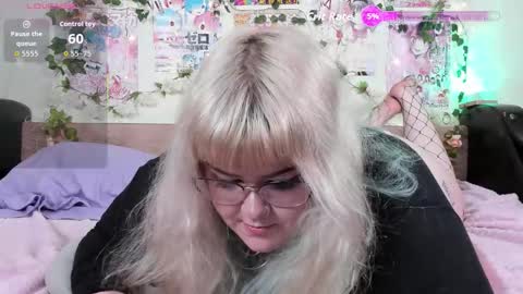 _candym1lky_ online show from 03/08/26, 07:45