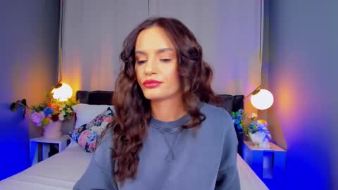 _carlawhite_ online show from 10/15/25, 03:39