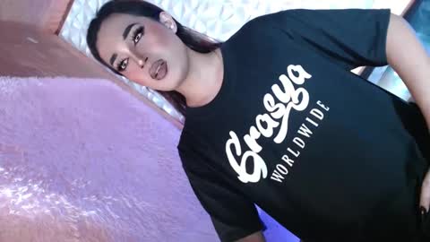 Caroline online show from 01/08/25, 01:09