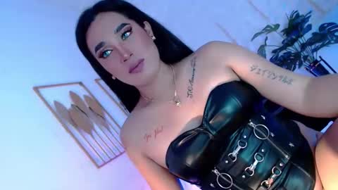 Caroline online show from 10/27/25, 06:06