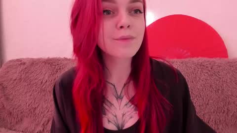 Snapshot of _caroline_coy chatting on 03/10/26, 11:15 Caroline online show from 03/10/26, 11:15