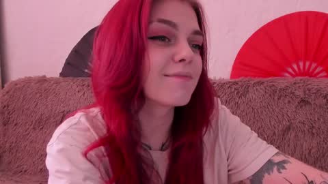 Snapshot of _caroline_coy chatting on 04/08/26, 12:16 Caroline online show from 04/08/26, 12:16