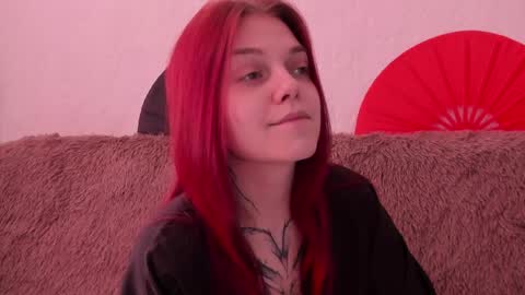 Snapshot of _caroline_coy chatting on 04/09/26, 11:48 Caroline online show from 04/09/26, 11:48