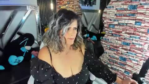 _casandra11 online show from 01/04/25, 11:27