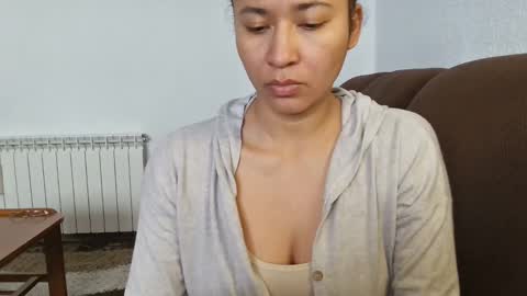 Snapshot of _cattleya1 chatting on 02/20/25, 02:35 cat online show from 02/20/25, 02:35