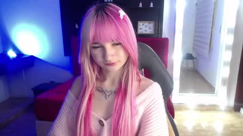 _charlotte_collins_ online show from 05/25/26, 03:29