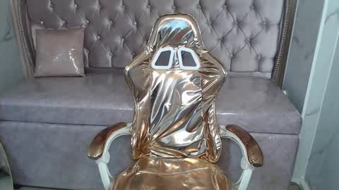 _charlottee_b online show from 03/12/26, 08:48