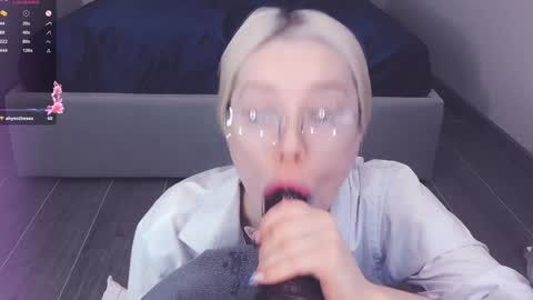 Angelina online show from 01/25/25, 02:25