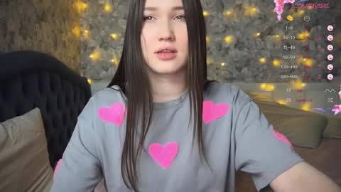 _chloe_miller_ online show from 03/04/25, 08:27