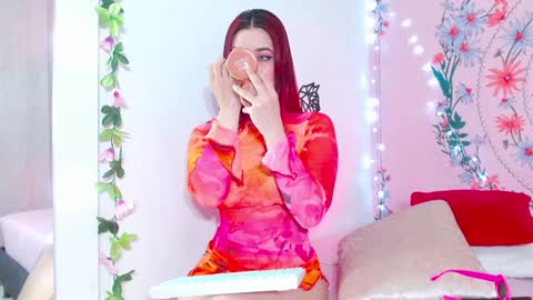 Snapshot of _chloeee chatting on 01/17/25, 09:50 Katy online show from 01/17/25, 09:50