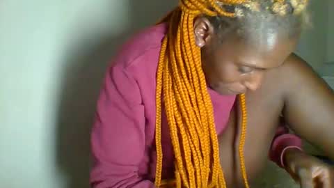 Snapshot of _clara01 chatting on 01/22/25, 08:40 clara online show from 01/22/25, 08:40