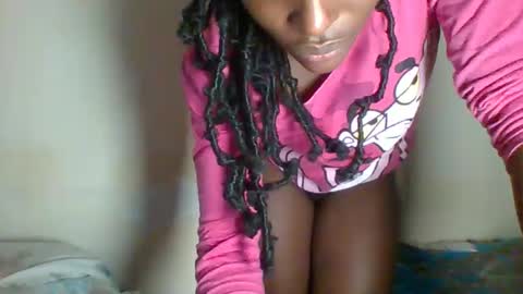 Snapshot of _clara01 chatting on 03/07/25, 05:18 clara online show from 03/07/25, 05:18