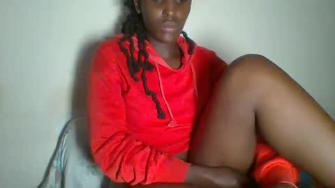 Snapshot of _clara01 chatting on 03/12/25, 05:46 clara online show from 03/12/25, 05:46