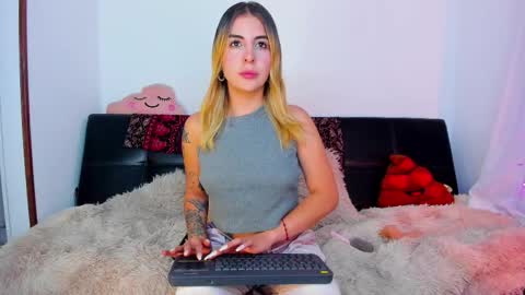  Chloe  online show from 02/19/25, 03:50