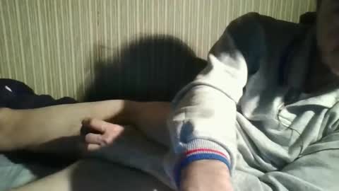 Snapshot of _col_t chatting on 05/23/26, 02:06 I hate social media Odio las redes sociales online show from 05/23/26, 02:06