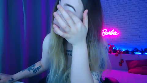 Snapshot of _crazybee_ chatting on 01/07/26, 05:10 Nica online show from 01/07/26, 05:10