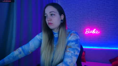 Snapshot of _crazybee_ chatting on 04/23/26, 05:30 Nica online show from 04/23/26, 05:30