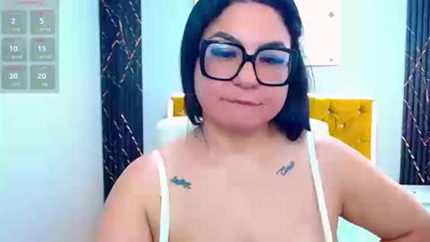 _curvy_mature_ online show from 01/19/26, 04:00