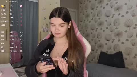 _cute_ice online show from 10/06/25, 05:05