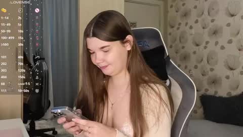 _cute_ice online show from 04/15/26, 05:58