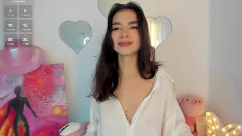 Snapshot of _cute_isabella_ chatting on 01/25/25, 12:27 _cute_isabella_ online show from 01/25/25, 12:27