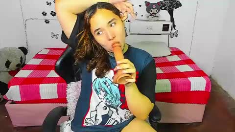 Snapshot of _cutekat chatting on 04/14/26, 05:13 katerine online show from 04/14/26, 05:13