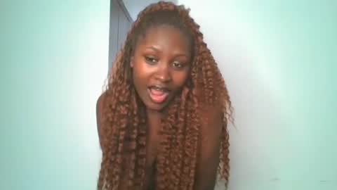 Snapshot of _cutestephanie chatting on 10/24/25, 02:02 STEPH online show from 10/24/25, 02:02