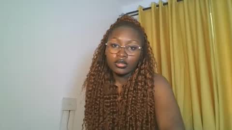 Snapshot of _cutestephanie chatting on 10/31/25, 11:33 STEPH online show from 10/31/25, 11:33